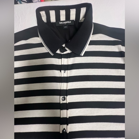 KARL LAGERFELD PARIS MEN’S STRIPE POLO SHIRT. SIZE LARGE (SEEMS TO BE SMALL). - Picture 10 of 15